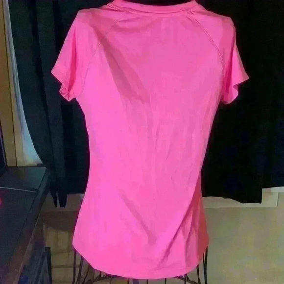 Champs basic pink top - Picture 2 of 3